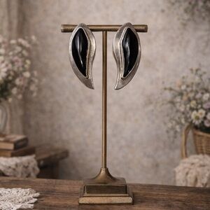 Vintage Black Onyx, Platinum Stamped “950” Mexican Clip On Earrings